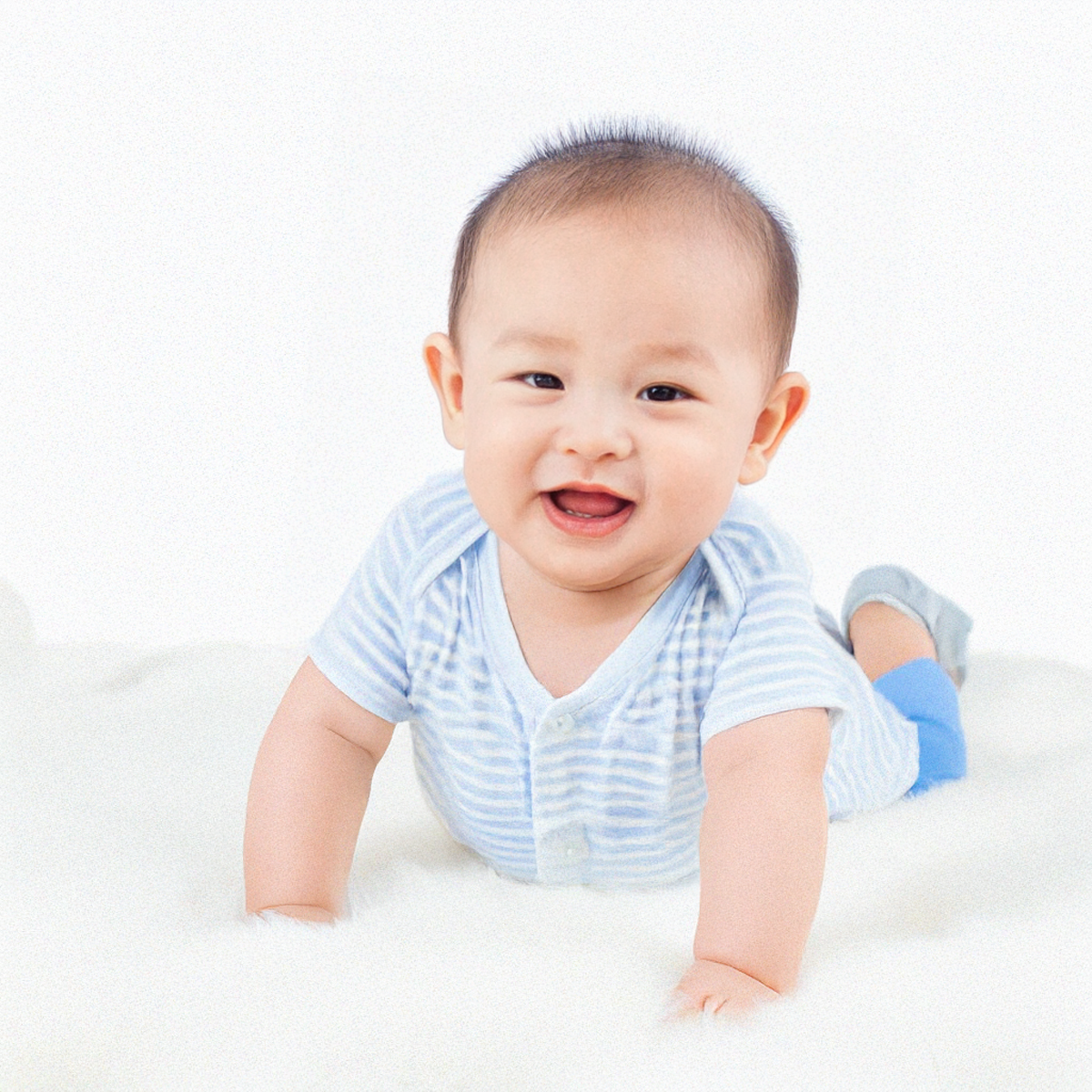 笑顔の赤ちゃん